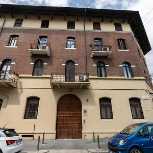 harmony-navigli-apartment.italymilanhotels.net/